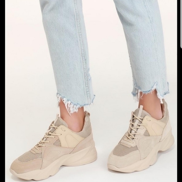 steve madden movement sneaker